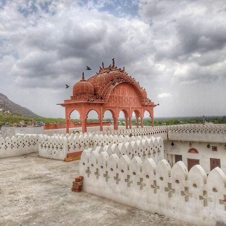 Tordi Garh Hotel Malpura  Luaran gambar